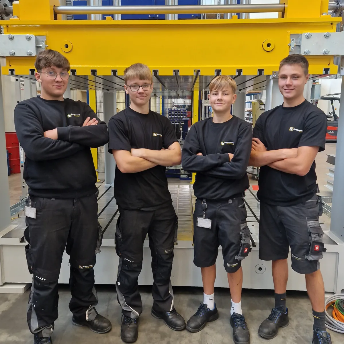 langzauner-lehrlingsvorstellung-gruppenfoto